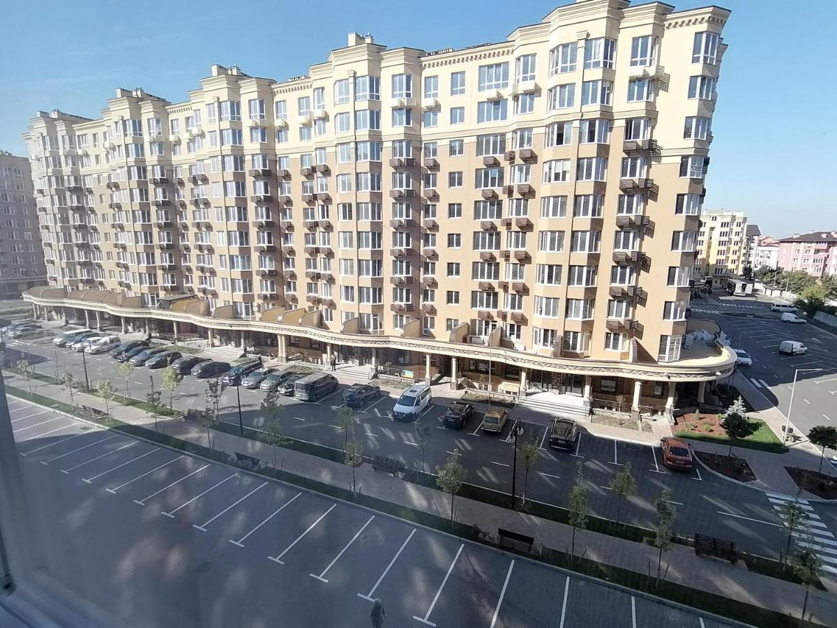 0102 София Резиденс возле аэропорта Вишневе Екстер'єр фото